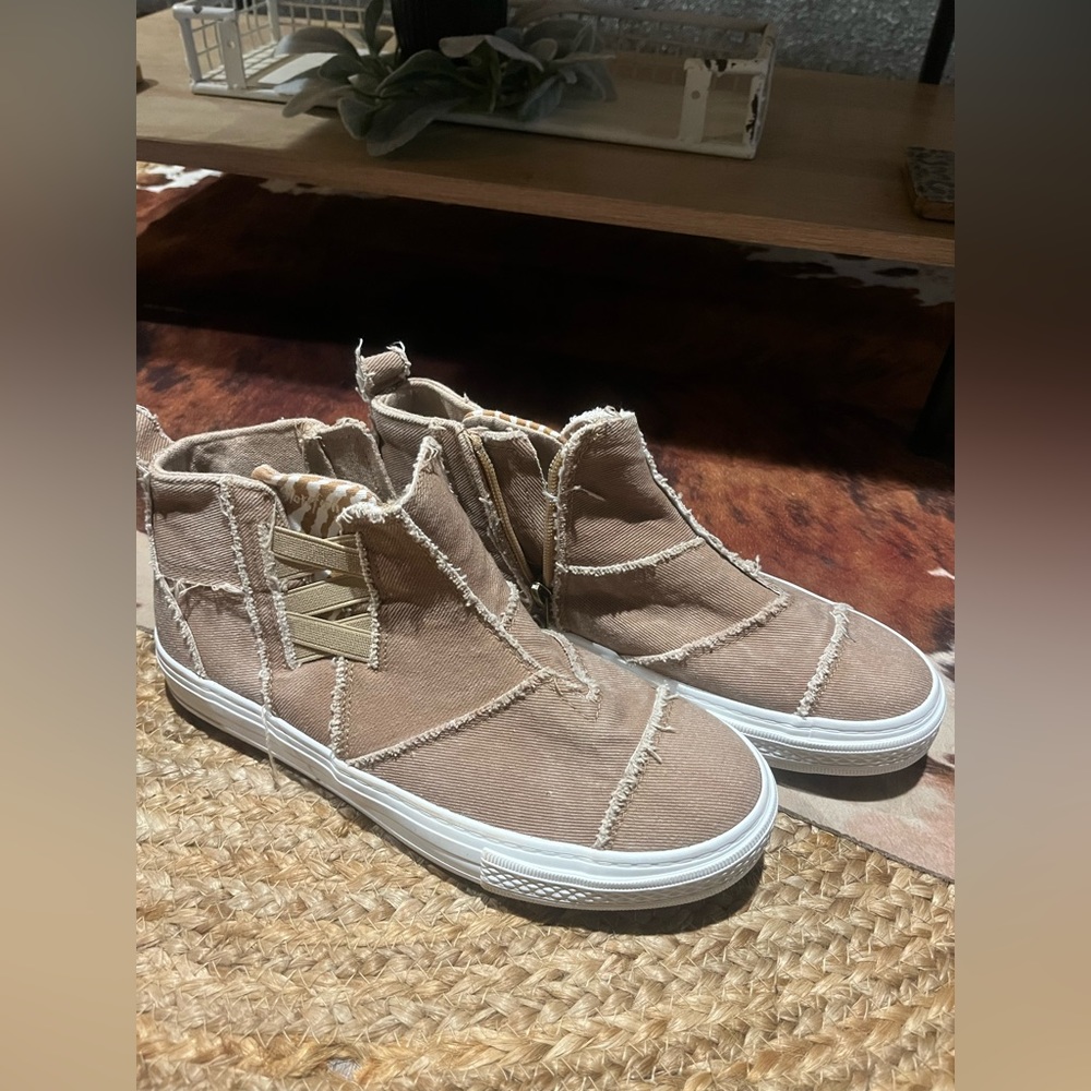 Women’s Blow Fish Shoes